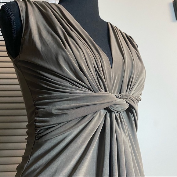 ❤️Mocha front knot sleeveless, dressy top NWOT - Picture 6 of 10